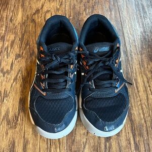 ASICS Kids Upcourt 4 volleyball sneakers